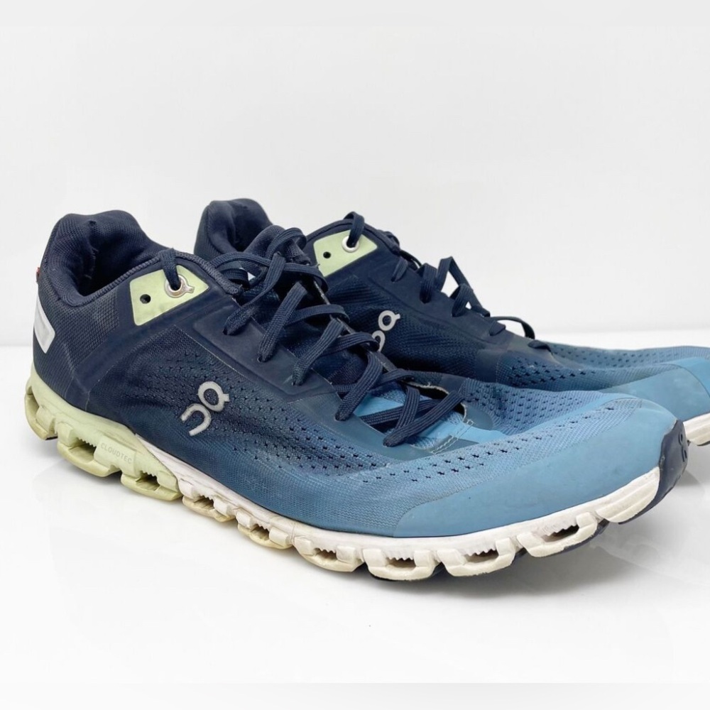 On Mens Cloudflow Blue Running Shoes Sneakers Size Men 8.5.